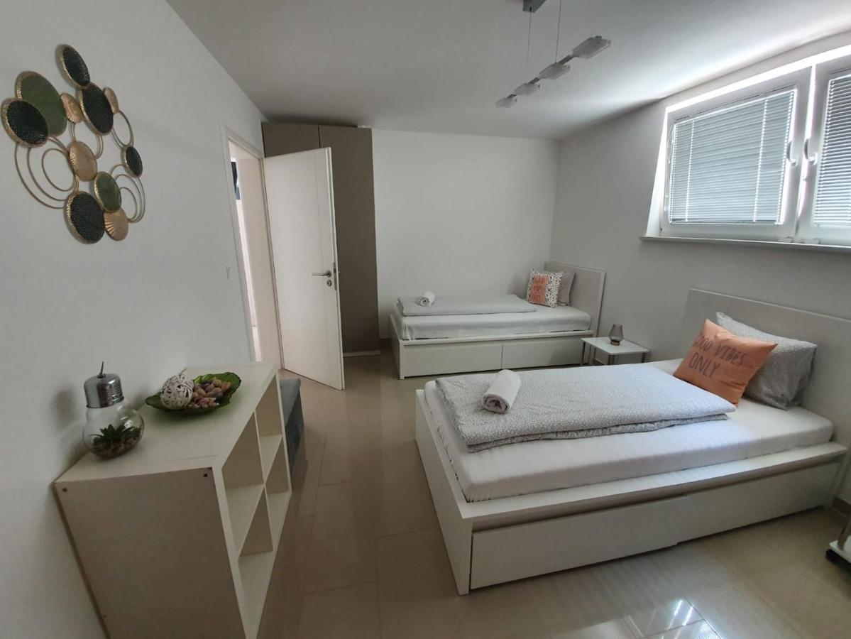 K40 Apartment Герасдорф бей Виен Екстериор снимка